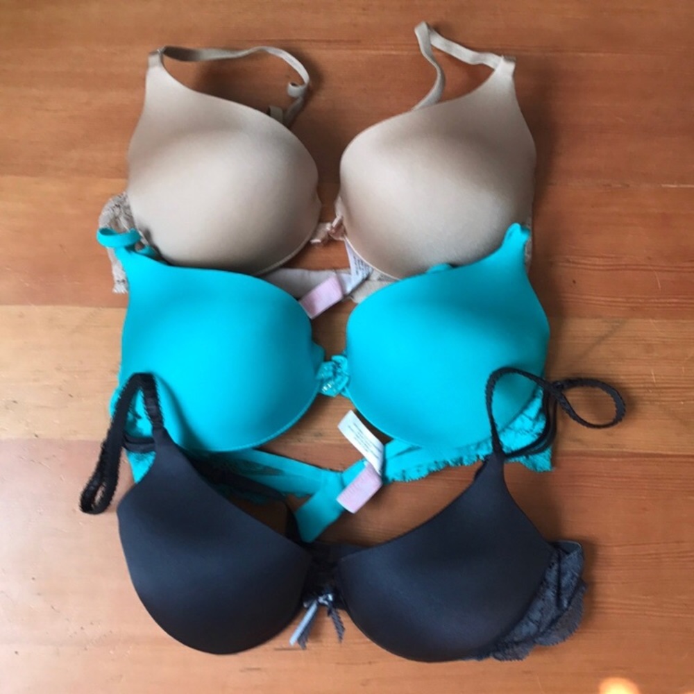 VS Dream Angels Bra 32 B Bundle